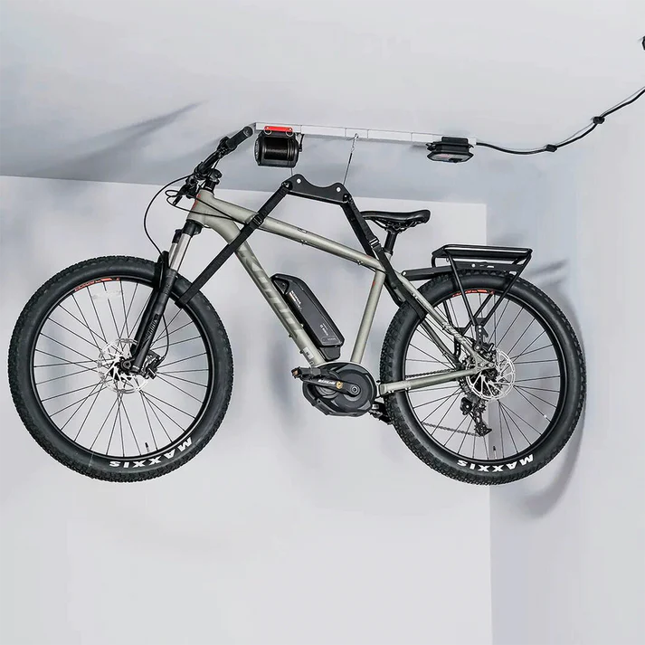 Read more about the article Maximize Space in Your Garage with These Top Bike Lifts